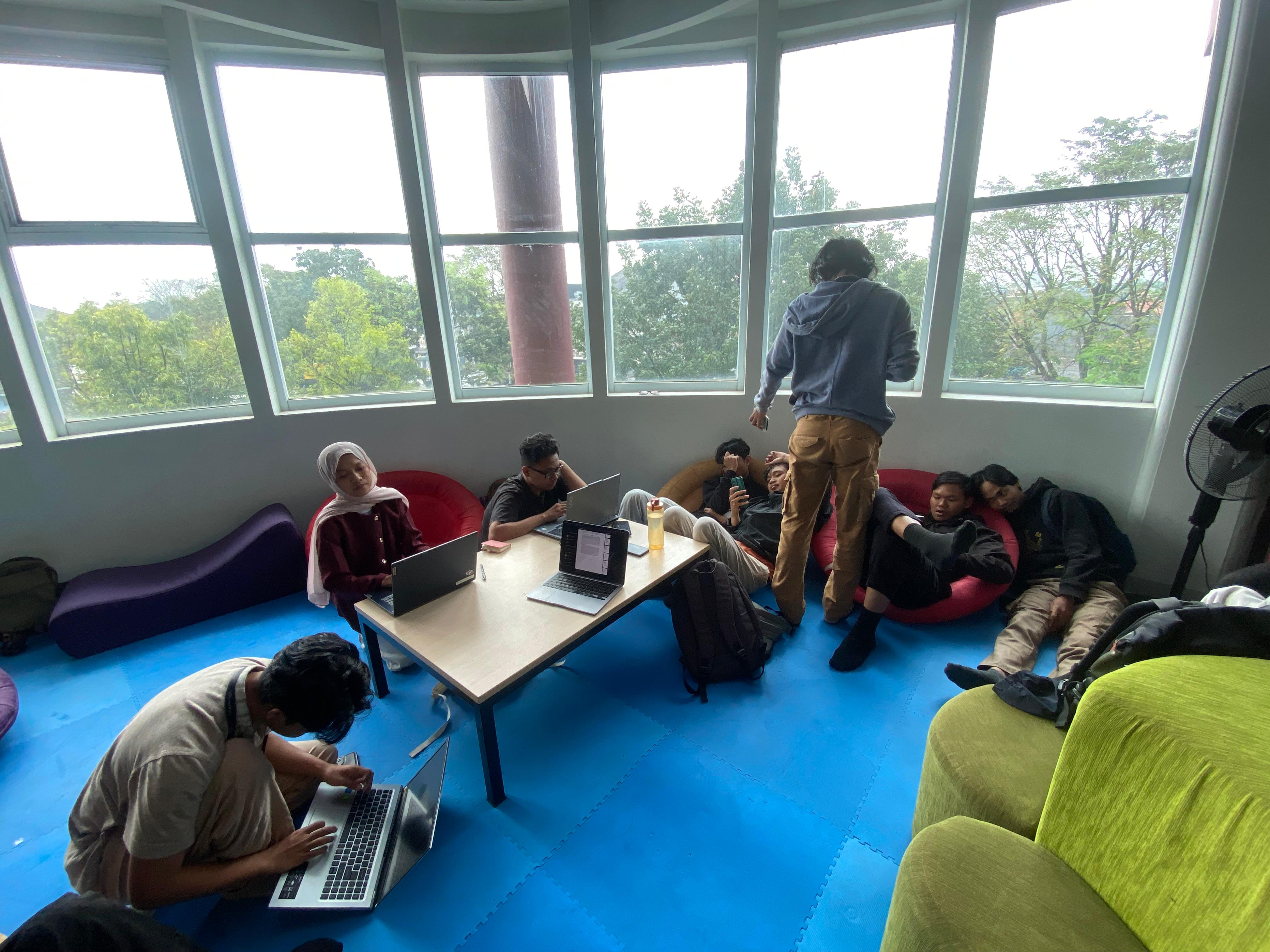 Workshop dan meetup One Technology